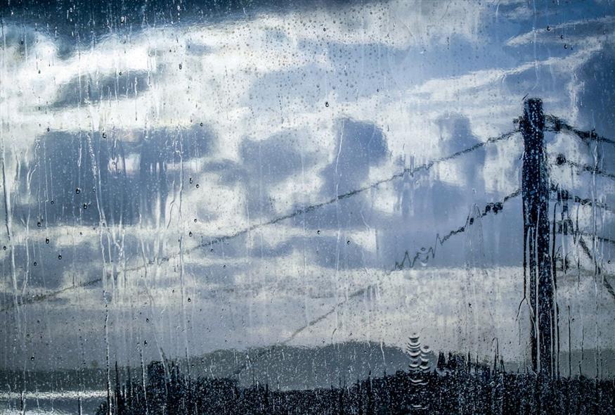 Καιρός: Δυνατές καταιγίδες για δύο μέρες σχεδόν σε όλη τη χώρα – Οι 8 περιοχές που θα επηρεαστούν