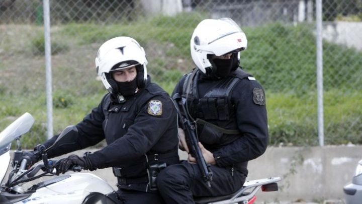 Οδηγούσε κλεμμένη μοτοσικλέτα στη Λάρισα– Προσπάθησε να αποφύγει έλεγχο αστυνομικών