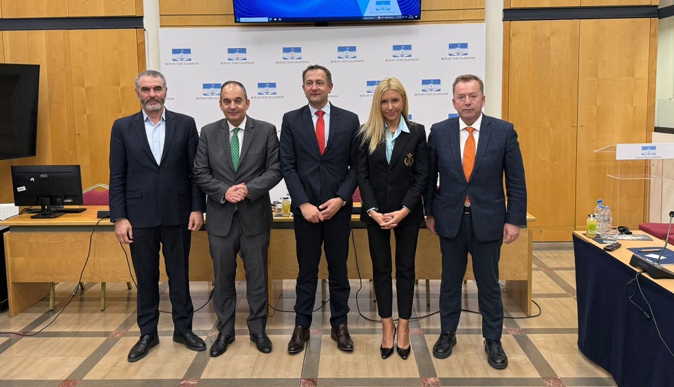 Με τον Επίτροπο Γεωργίας της Ε.Ε. συναντήθηκε ο Β. Κόκκαλης με ατζέντα όλα τα κρίσιμα ζητήματα του πρωτογενούς τομέα