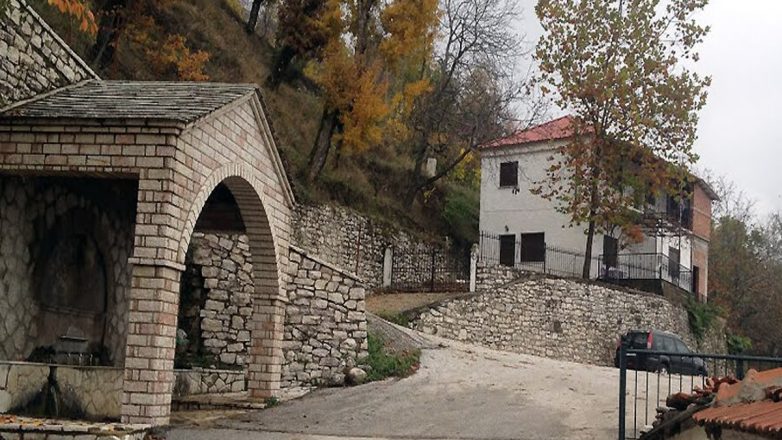 O Δήμος Moυζακίου καθυστερεί επί τριετία οικοδομικό έργο – Κινδυνεύουν ζωές