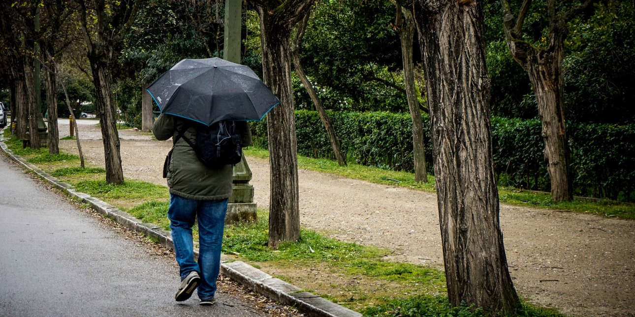 Έρχεται κακοκαιρία: Προειδοποίηση Κολυδά για μεγάλα ύψη βροχής Τρίτη και Τετάρτη