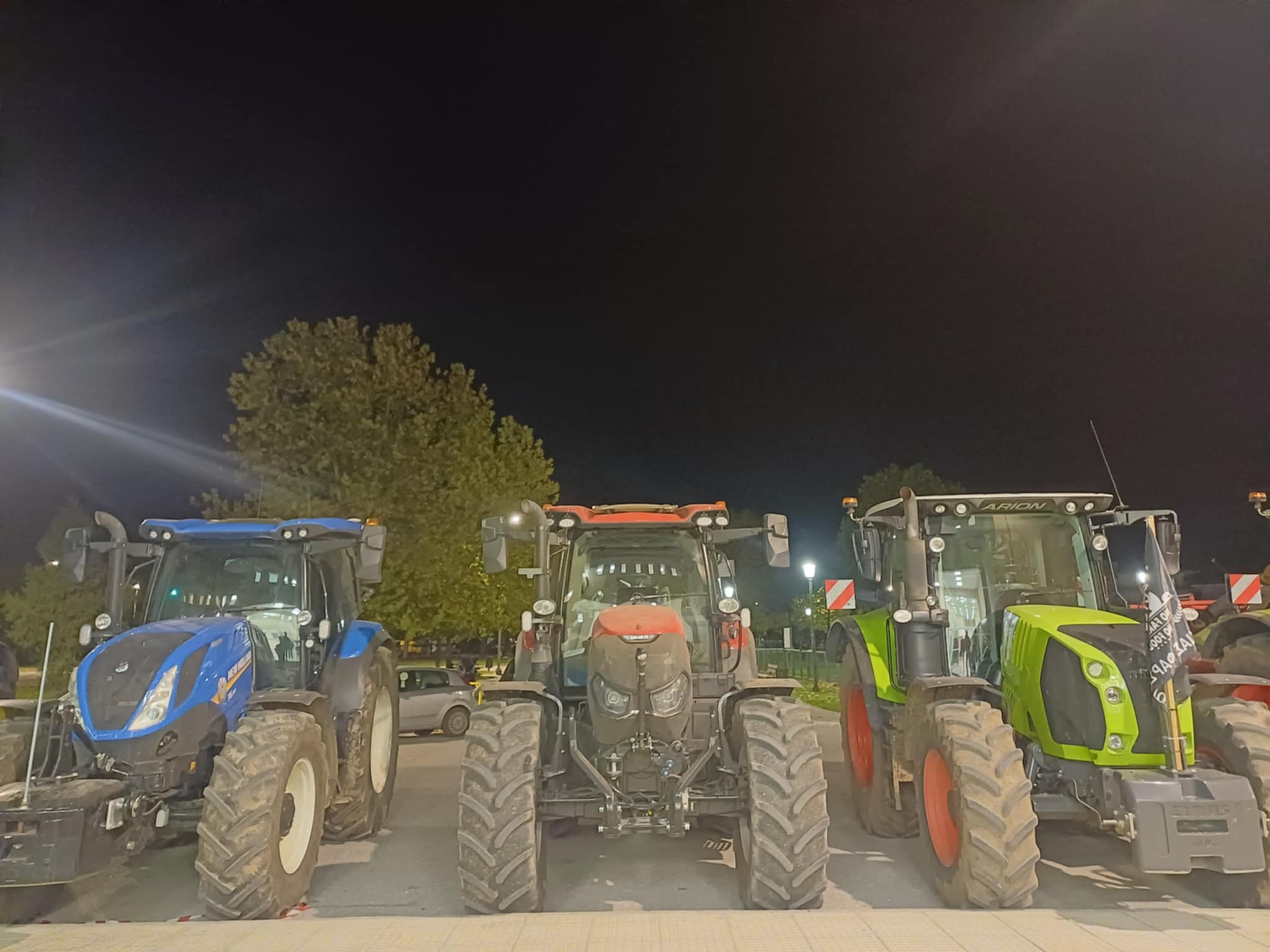 Ένα ενιαίο πανθεσσαλικό μπλόκο στη Νίκαια αποφάσισαν οι αγρότες που συνεδρίασαν στα Φάρσαλα (ΦΩΤΟ)