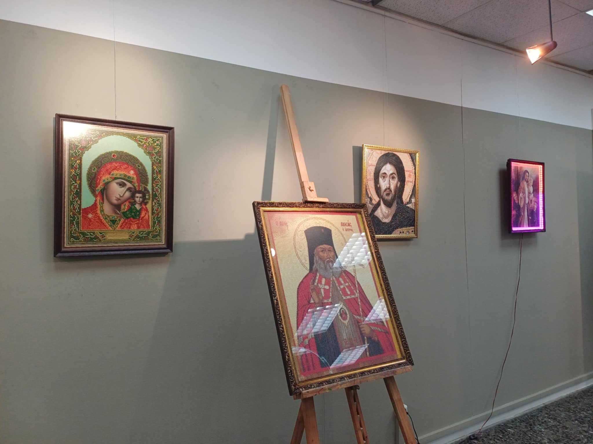 Λάρισα: Λειτουργεί μέχρι 22 Νοεμβρίου στο Χατζηγιάννειο η ενδιαφέρουσα 3η Έκθεση Ψηφιδωτού με διαμαντάκια (ΦΩΤΟ) Λάρισα: Λειτουργεί μέχρι 22 Νοεμβρίου στο Χατζηγιάννειο η ενδιαφέρουσα 3η Έκθεση Ψηφιδωτού με διαμαντάκια (ΦΩΤΟ)