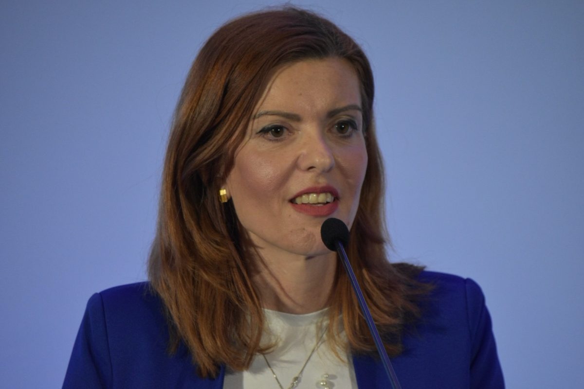 Ανδριάνα Κομήτσα: «Σπάμε τον κύκλο της ιδρυματοποίησης για τα κακοποιημένα παιδιά»