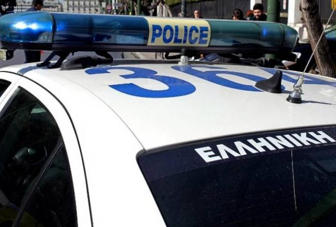 Βόλος: Φώναζε πως είναι επιβάτης από τα Τέμπη και απειλούσε να πέσει στο κενό λόγω χρεών