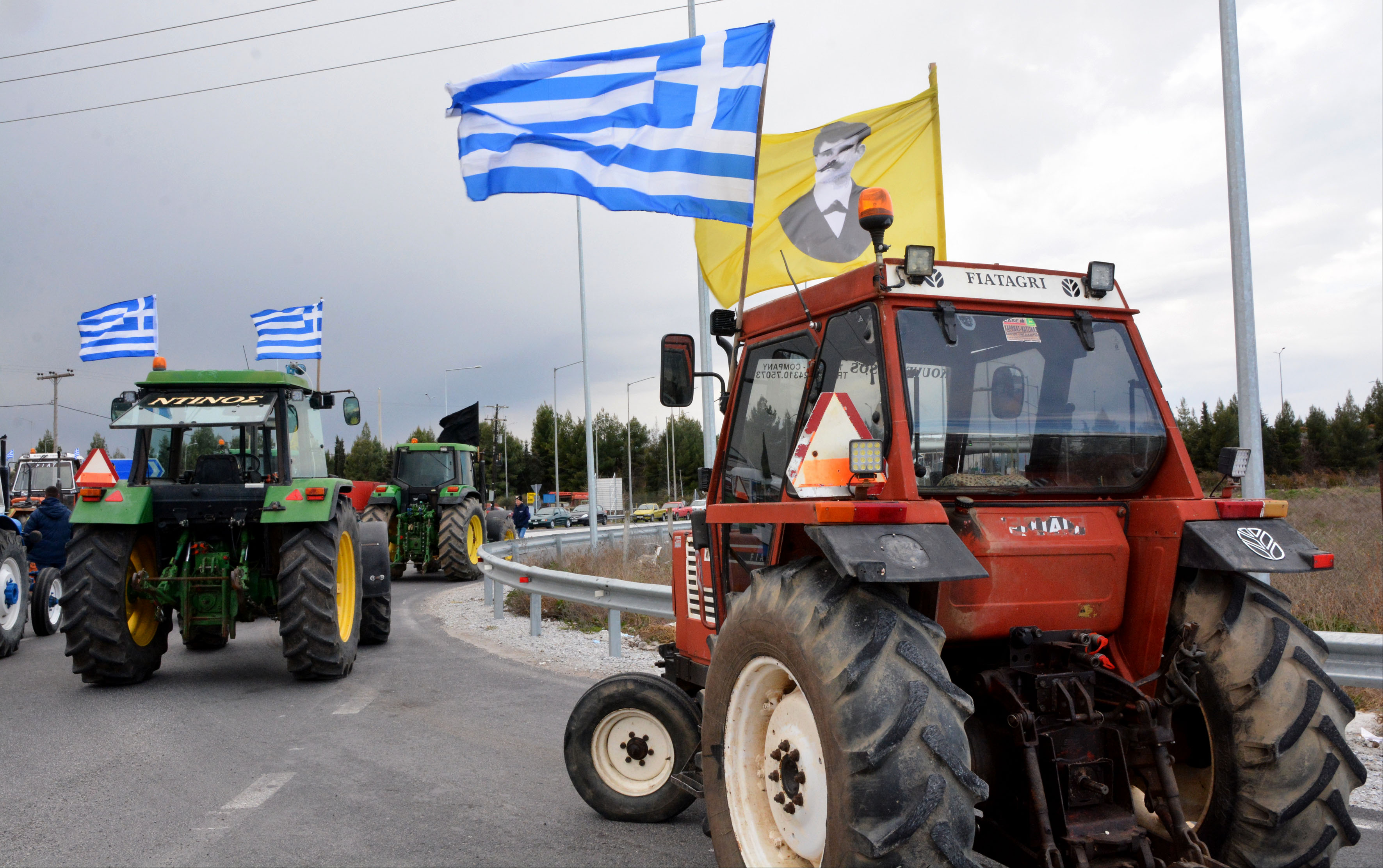 Η ώρα των μπλόκων: Στον Ε-65 τα τρακτερ της Καρδίτσας την Κυριακή στον κόμβο της Νίκαιας οι αγρότες της Λάρισας