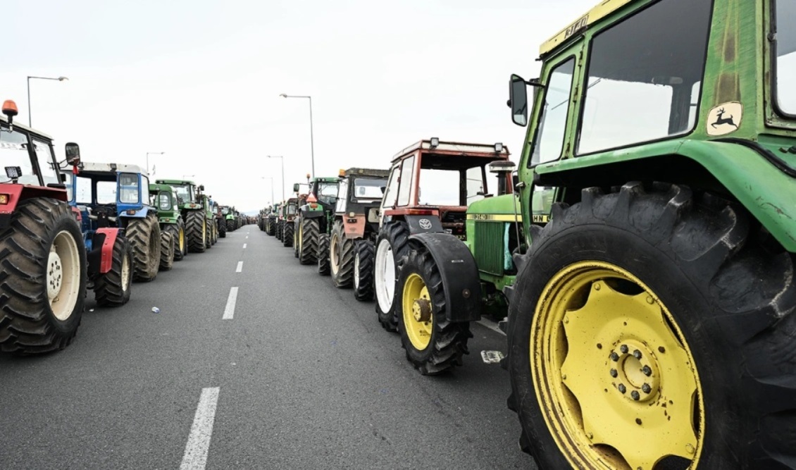 Βγαίνουν τα τρακτέρ στον κόμβο της Νίκαιας την Κυριακή – Κάλεσμα των αγροτών στους πολίτες να στηρίξουν τις κινητοποιήσεις