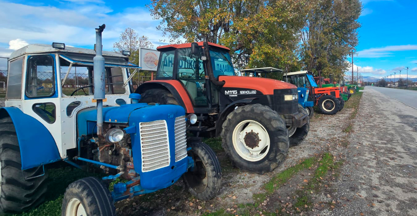 Μπλόκα στη Νίκαια, στον Ε-65 στην Καρδίτσα και στο Μεγαλοχώρι Τρικάλων δίπλα στον Ε-65