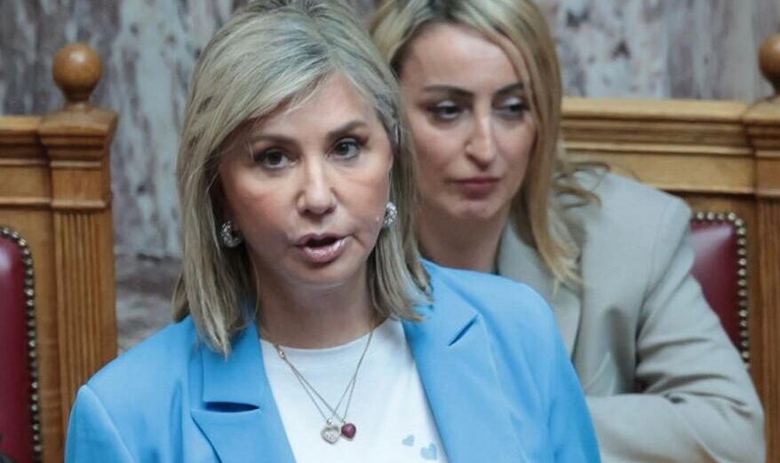 Την άρση ασυλίας για τη Ζέττα Μακρή ψήφισε η Βουλή, όπως είχε ζητήσει η ίδια, για την υπόθεση εκβιασμού της