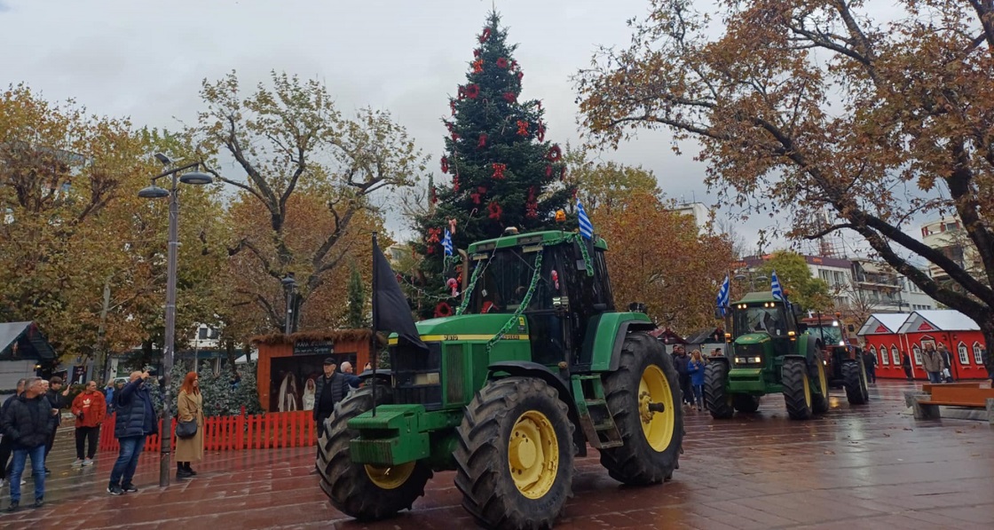 Οι επόμενες κινήσεις των αγροτών της Θεσσαλίας -τρακτερ αύριο στα δικαστήρια και κλείσιμο στις σήραγγες Τεμπών!