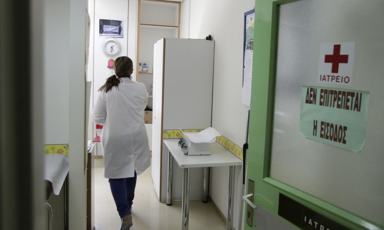 Τραγική κατάληξη: Πέθανε ξαφνικά ο άνδρας που γρονθοκόπησε γιατρό στο νοσοκομείο Αιγίου