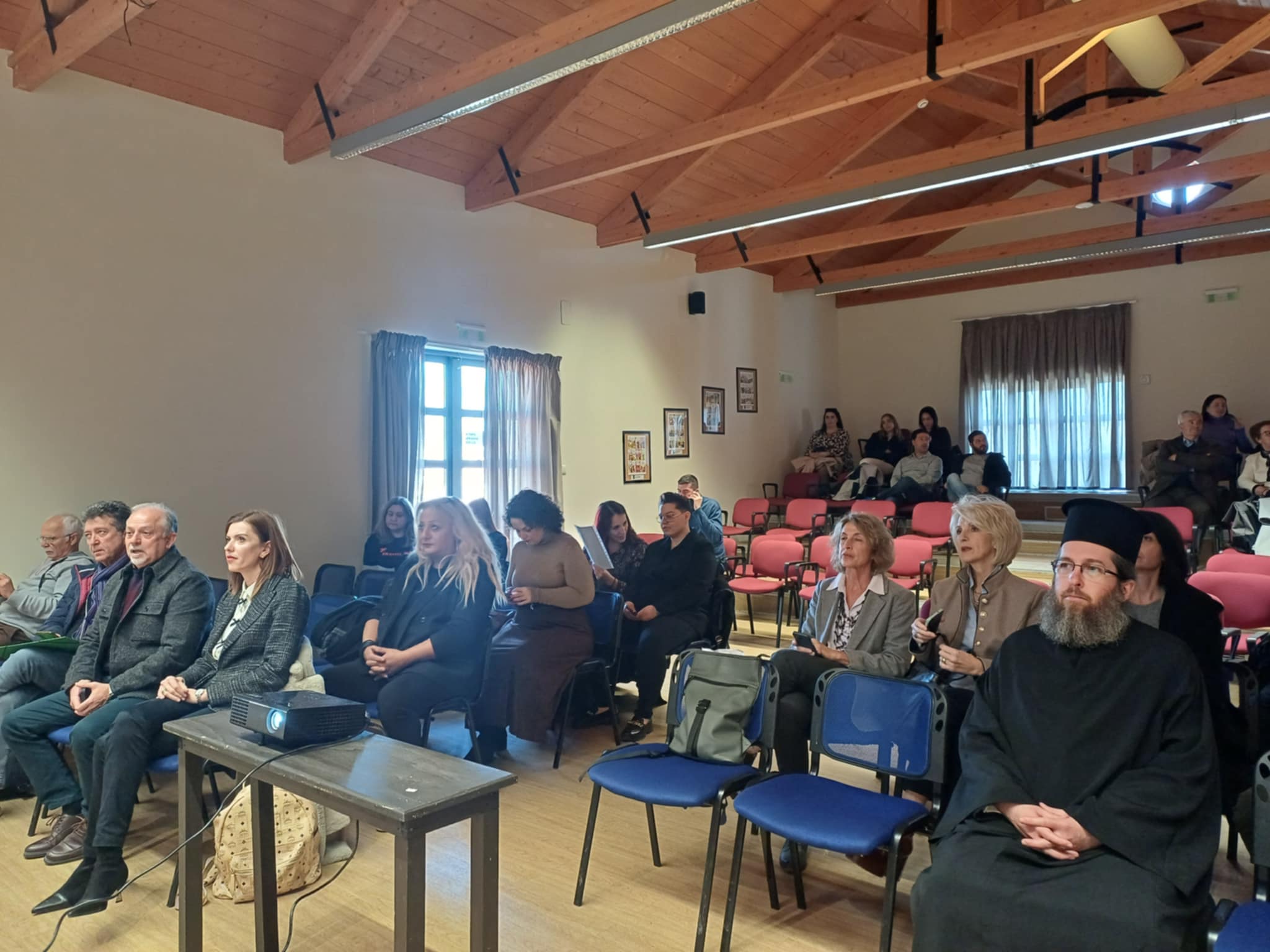 Εκδήλωση με θέμα «Γέφυρες για το Μέλλον» για την κοινωνική ένταξη προσφύγων και μεταναστών στη Λάρισα (ΦΩΤΟ)