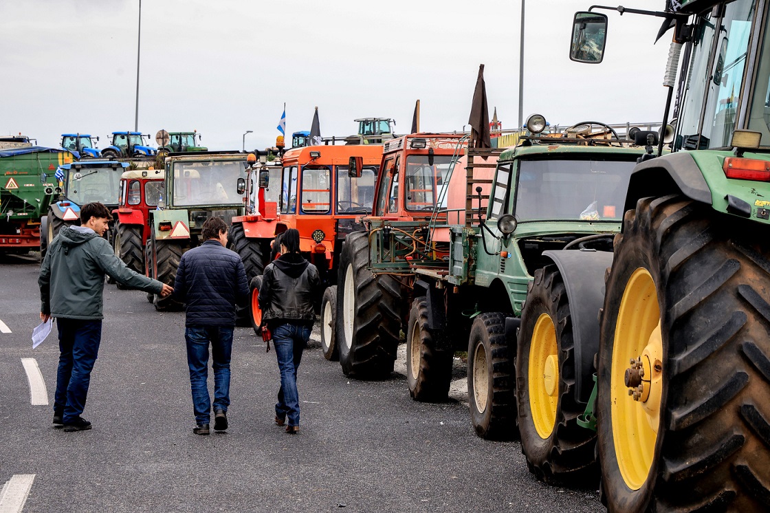 Σύνδεσμος Θεσσαλικών Βιομηχανιών: «Αναταράξεις» στην εφοδιαστική αλυσίδα από τα μπλόκα – Επιστολή στον πρωθυπουργό