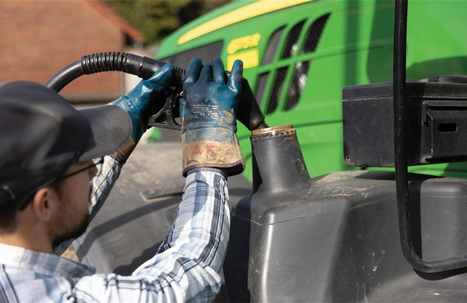 Μέχρι 31 Δεκεμβρίου έλεγχος και διορθώσεις από 274.000 αγρότες και πρατήρια για την επιστροφή ΕΦΚ 2025