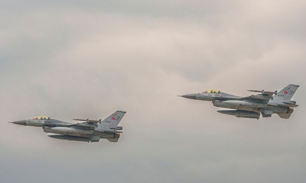 24 ώρες μετά την ένταξη της φρεγάτας «Κίμων» στον Στόλο οι Τούρκοι προκαλούν : «Dogfight» ελληνικών και τουρκικών F-16