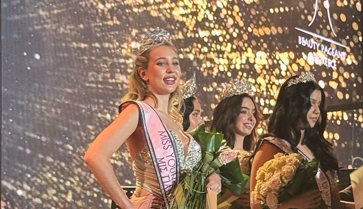 H Λαρισαία Κωνσταντίνα-Ερμίνα Σούκου στον θρόνο της Miss Young 2025