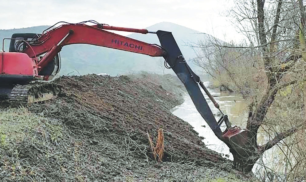 Παράταση στο έργο καθαρισμού και αποκατάστασης τμημάτων του Ενιπέα