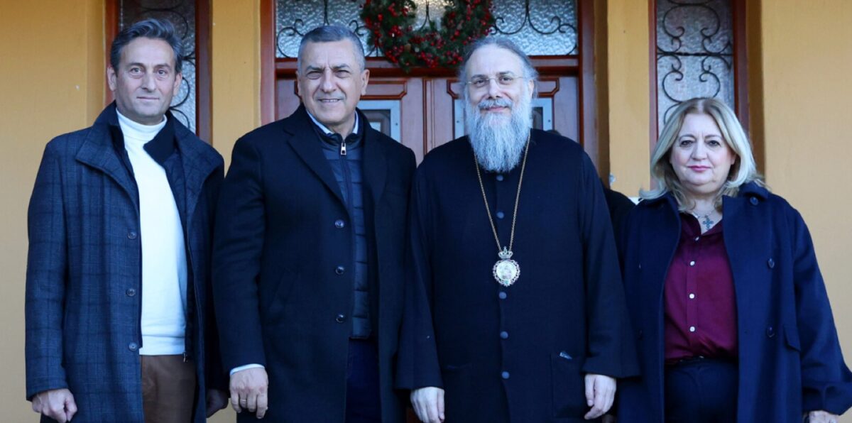 Επίσκεψη του Περιφερειάρχη Θεσσαλίας Δημήτρη Κουρέτα στο Εκκλησιαστικό Γηροκομείο «Άγιος Νικόλαος» στα Μεγάλα Καλύβια