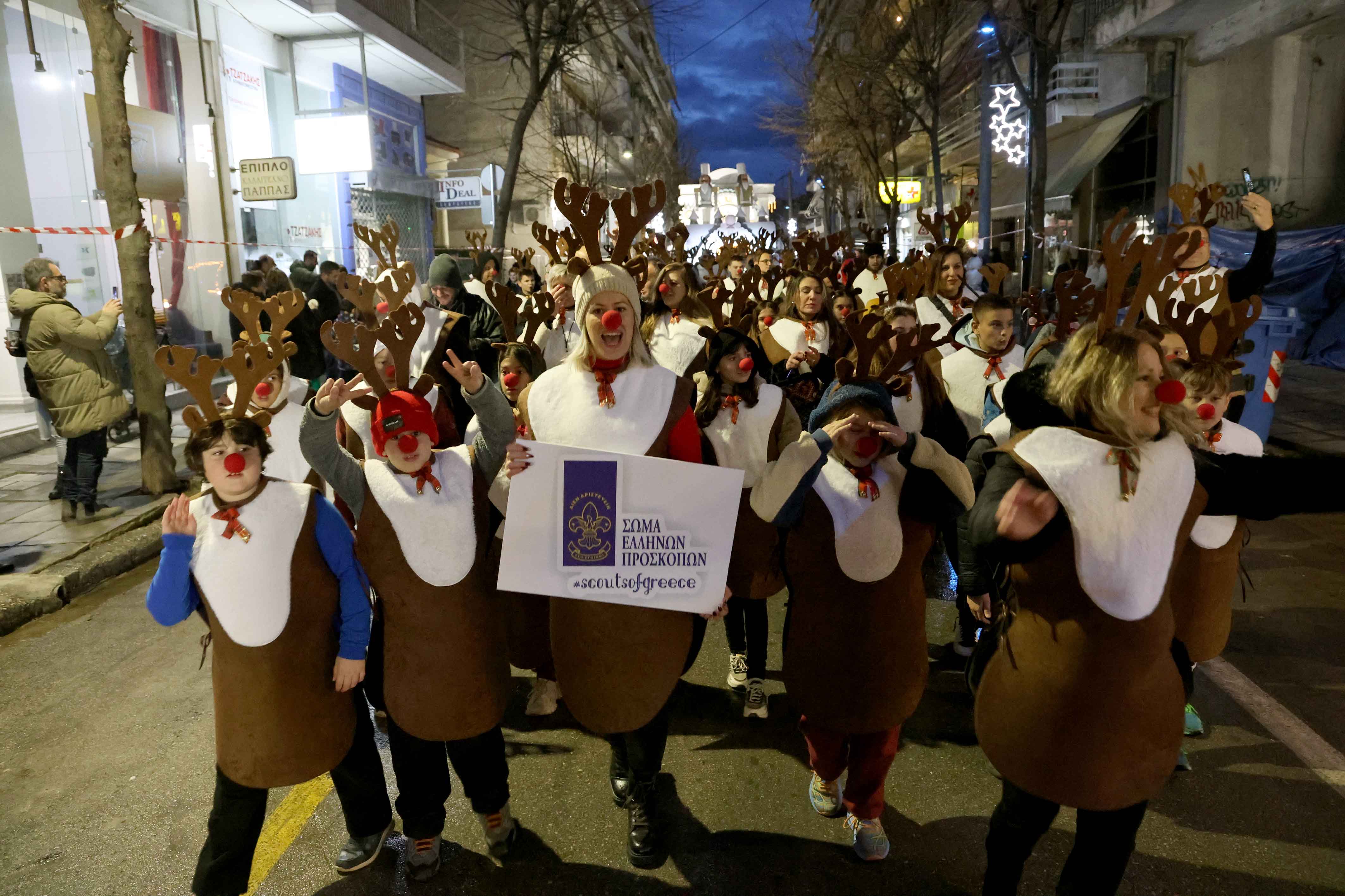 Δήμος Λαρισαίων: Όλα έτοιμα για τη μεγάλη Χριστουγεννιάτικη Παρέλαση, αύριο το απόγευμα