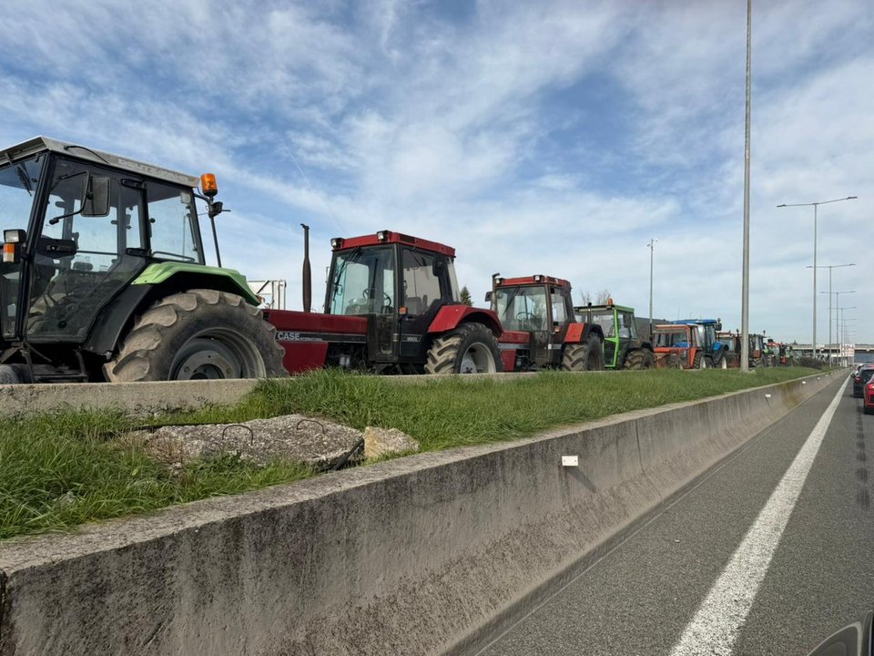 Κλειστή η ΕΟ στο Κάστρο Βοιωτίας στο ρεύμα προς Αθήνα [εικόνες]