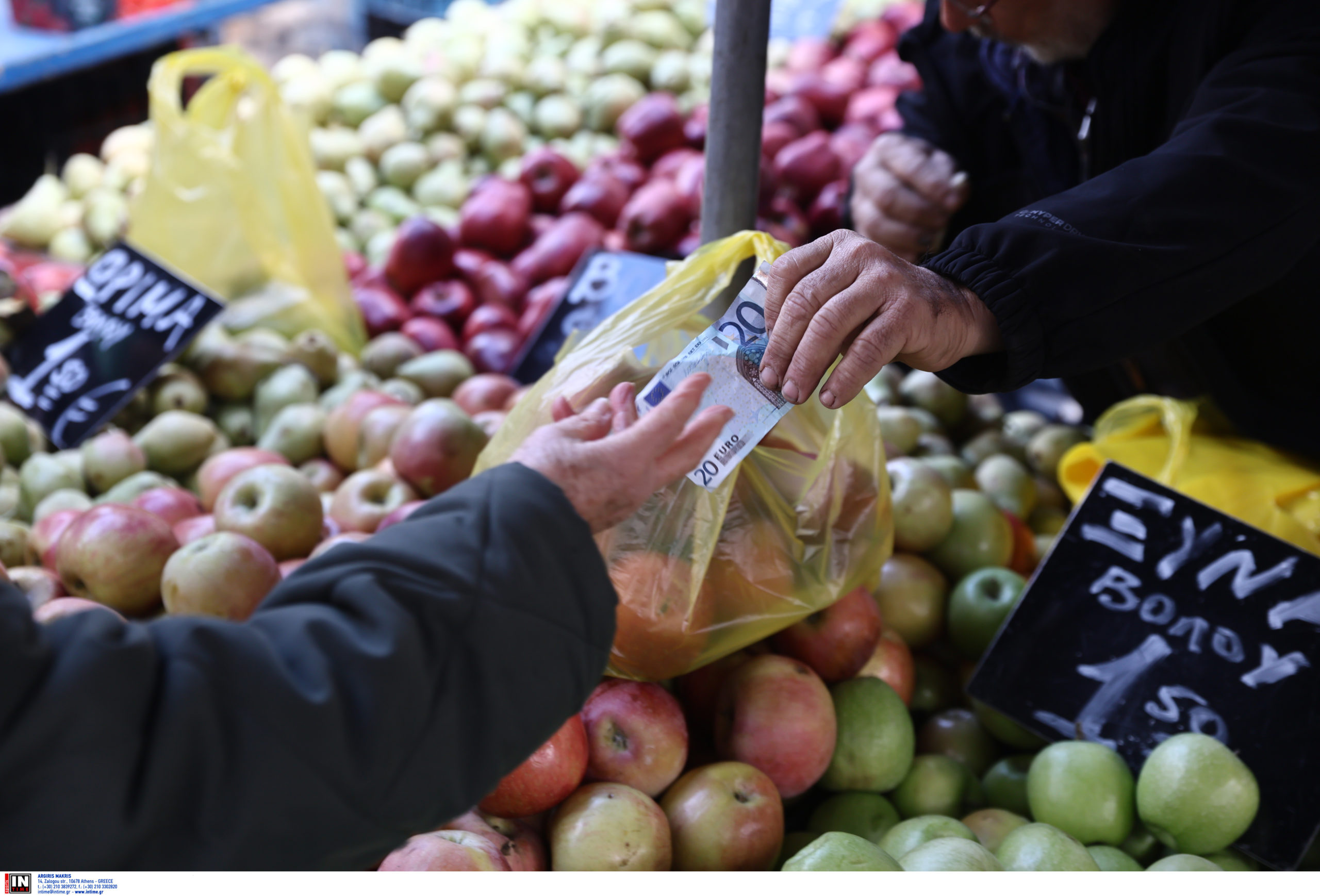 Λαϊκές αγορές: Απεργιακές κινητοποιήσεις από 7 Ιανουαρίου – Στο τραπέζι και αναστολή λειτουργίας των λαχαναγορών