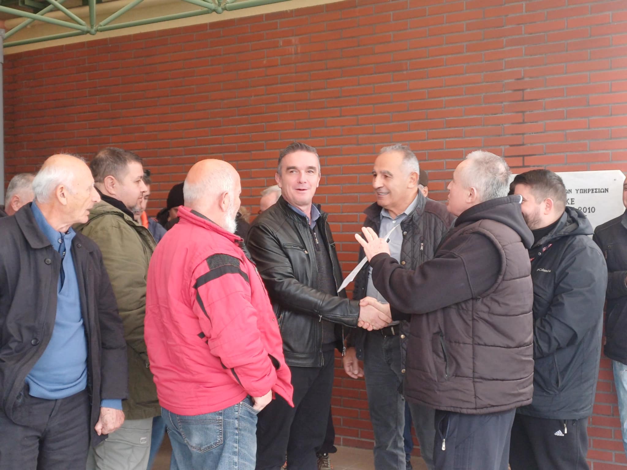 Στην περιφέρεια οι παραγωγοί Λαϊκών αγορών που από σήμερα απεργούν (ΦΩΤΟ)