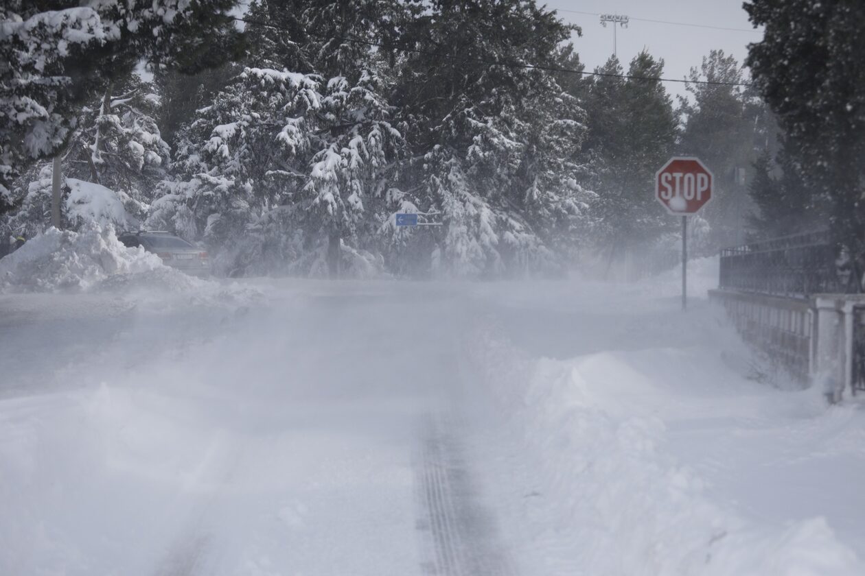 Έκλεισε δρόμους η κακοκαιρία στα ορεινά των Τρικάλων