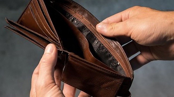 Βόλος: Έκλεψε πορτοφόλι από ηλικιωμένο πήρε 80 ευρώ και έκανε συναλλαγές με την κάρτα του