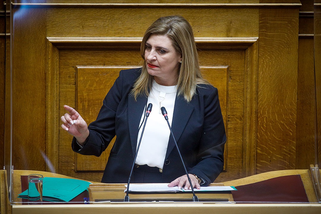 Ε.Λιακουλη : «Απαράδεκτες οι σκέψεις για κλείσιμο των ΕΛΤΑ σε Φάρσαλα και συνολικά στο νομό »