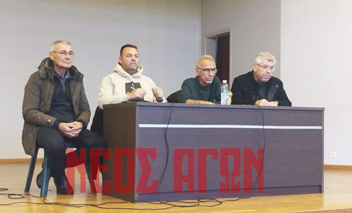 Στα χωριά επιστρέφουν Παρασκευή- Σάββατο τα τρακτέρ από το μπλόκο της Καρδίτσας (ΦΩΤΟ)