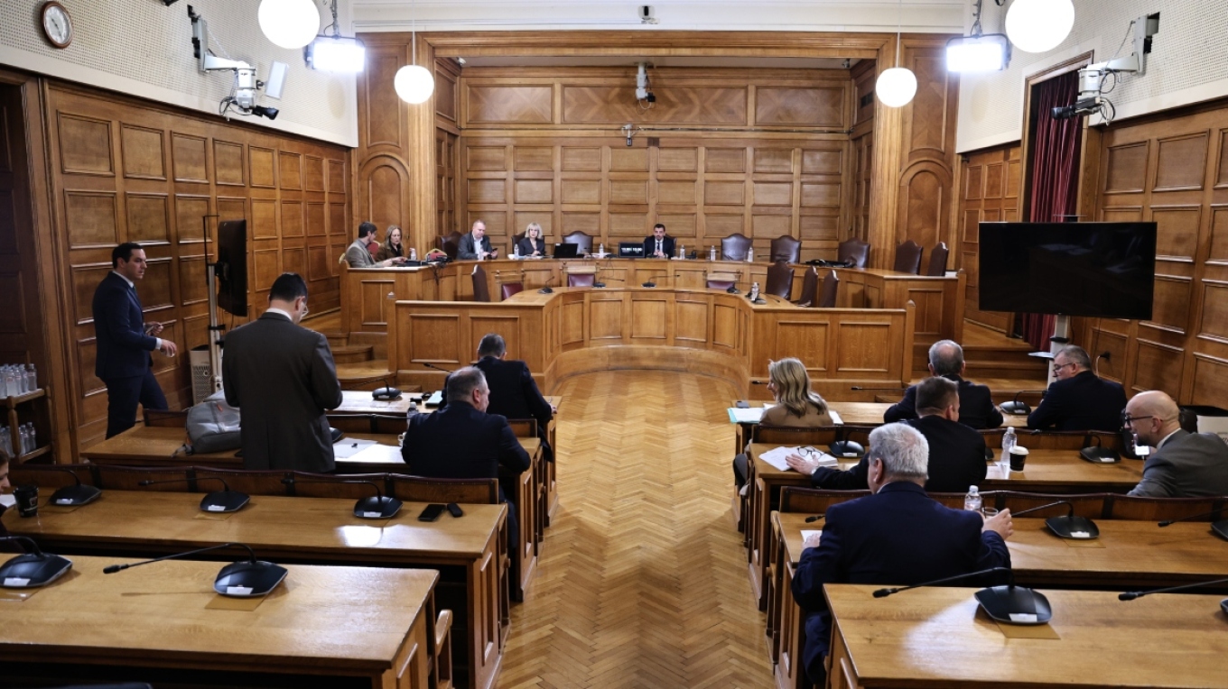 Πρώην αντιπρόεδρος του ΟΠΕΚΕΠΕ κατήγγειλε απευθείας αναθέσεις χωρίς έλεγχο - Ποιους εμπλέκει, η κόντρα με την Αποστολάκη