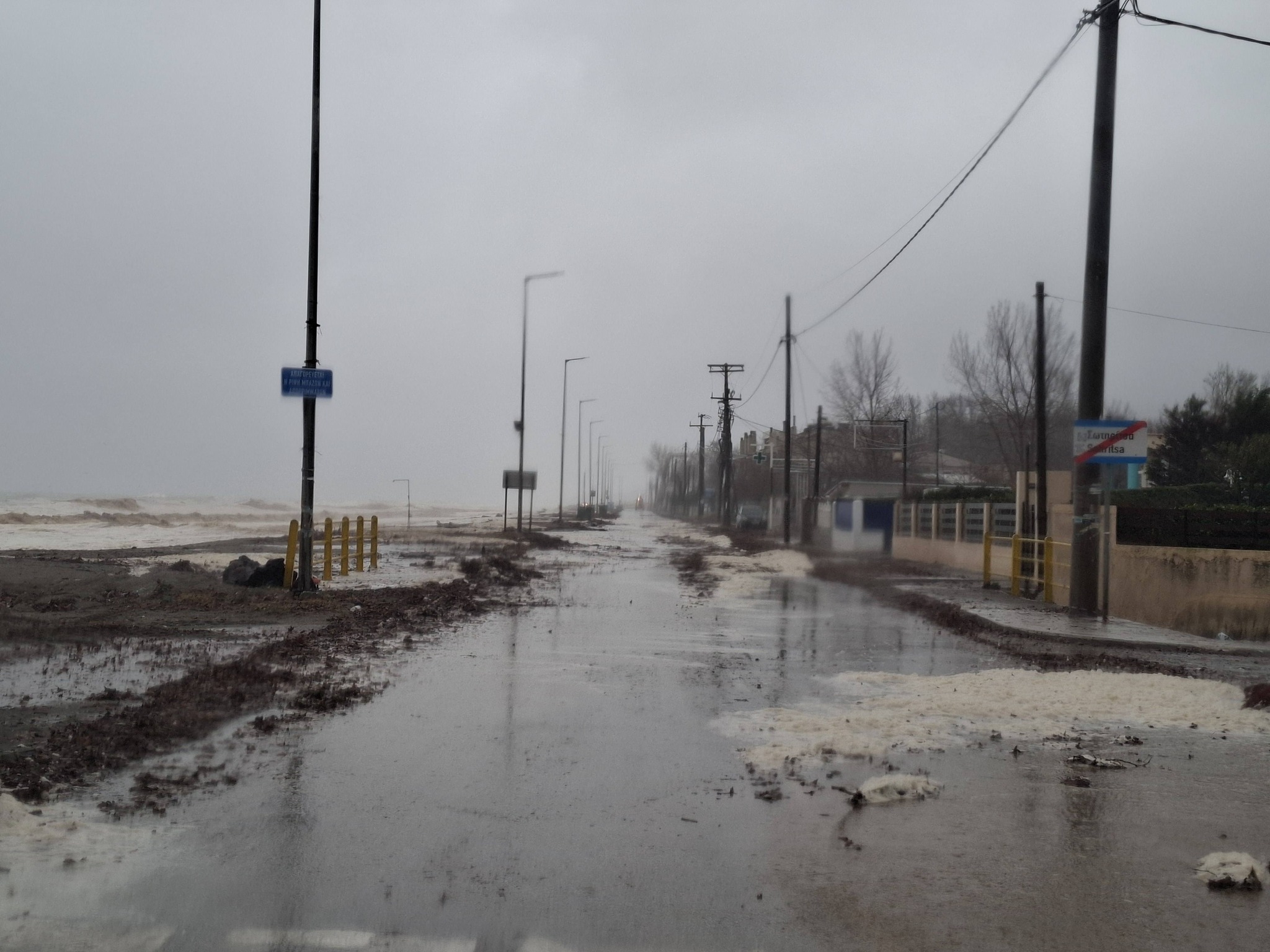 Πλημμύρισαν σπίτια από την κακοκαιρία στον Αγιόκαμπο Λάρισας -«Έριξε περισσότερο νερό απ- ό,τι στον Ντάνιελ» λέει o δήμαρχος