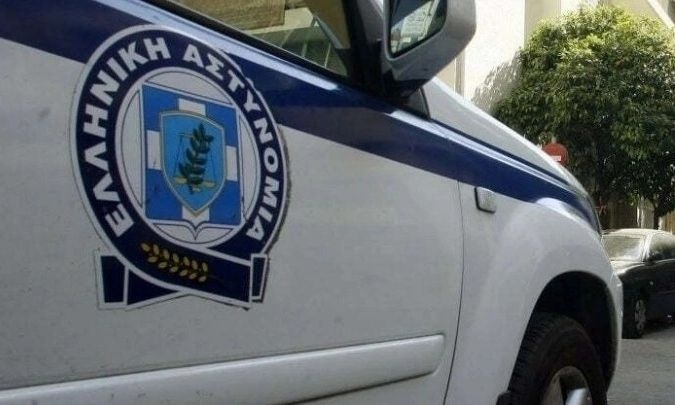 Ελασσόνα: Άνδρας με άνοια πήρε τη μηχανή του γιού του και οδήγησε ανάποδα στην εθνική χωρίς δίπλωμα