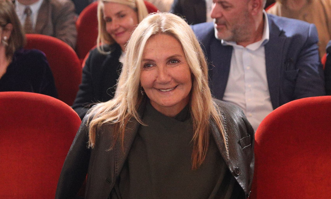 Η Μαρέβα Γκραμπόφσκι Μητσοτάκη είχε ατύχημα στο Μιλάνο και χειρουργήθηκε και στα δύο χέρια στο ΚΑΤ