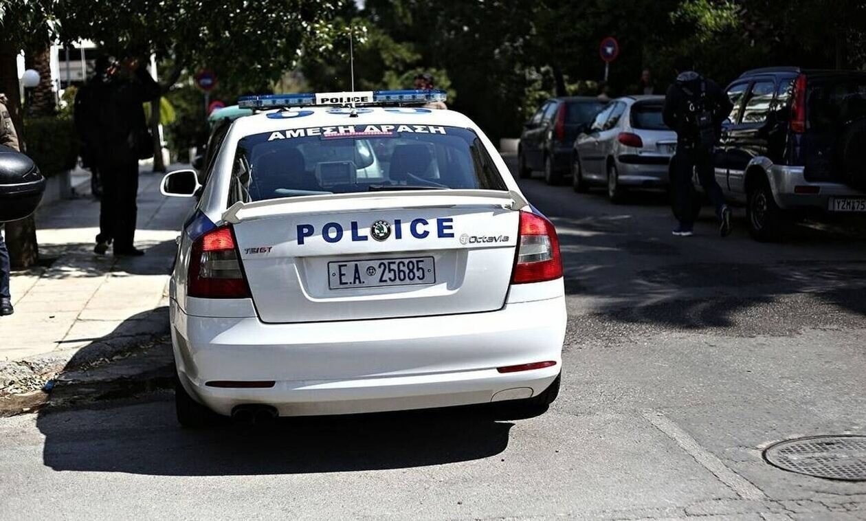 Εγκληματική οργάνωση στον Βόλο: 13 συλλήψεις μέχρι τώρα – Κατασχέθηκαν μισό κιλό κοκαΐνη, χασίς, όπλα και μαχαίρια