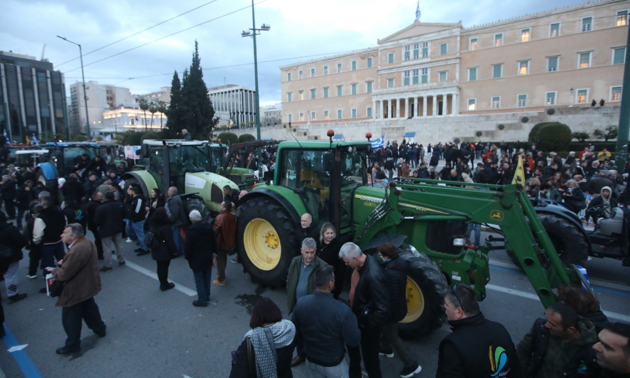 Νέα συγκέντρωση αγροτών στο Σύνταγμα - Αποχωρούν το μεσημέρι τα τρακτέρ