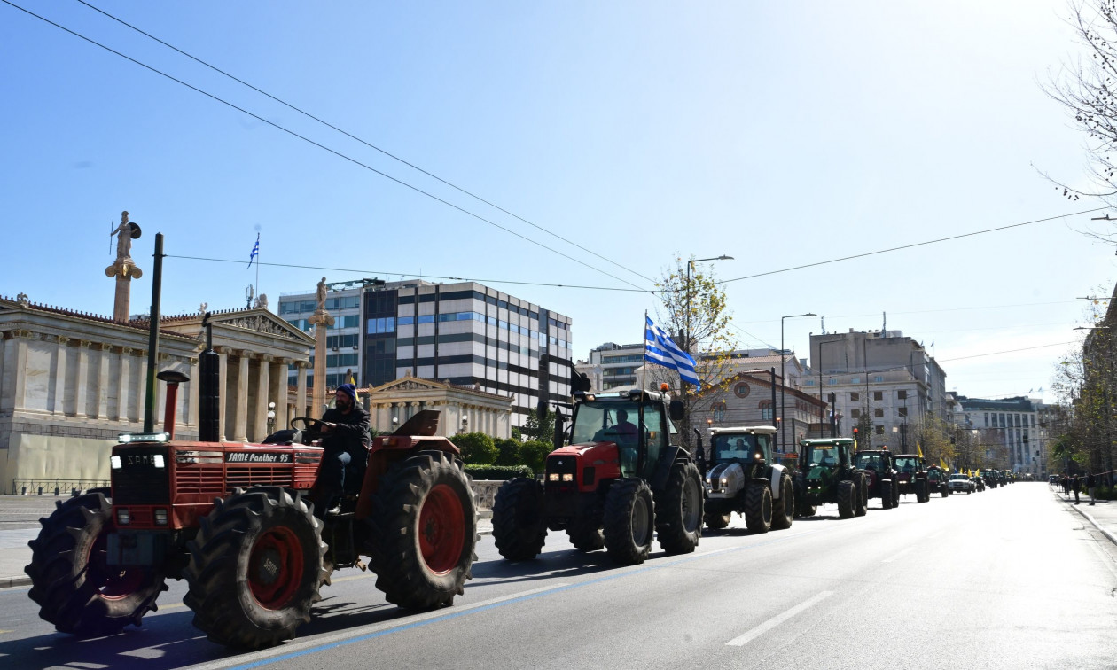 Αποχώρησαν από την Αθήνα οι αγρότες με την προειδοποίηση ότι ο αγώνας συνεχίζεται