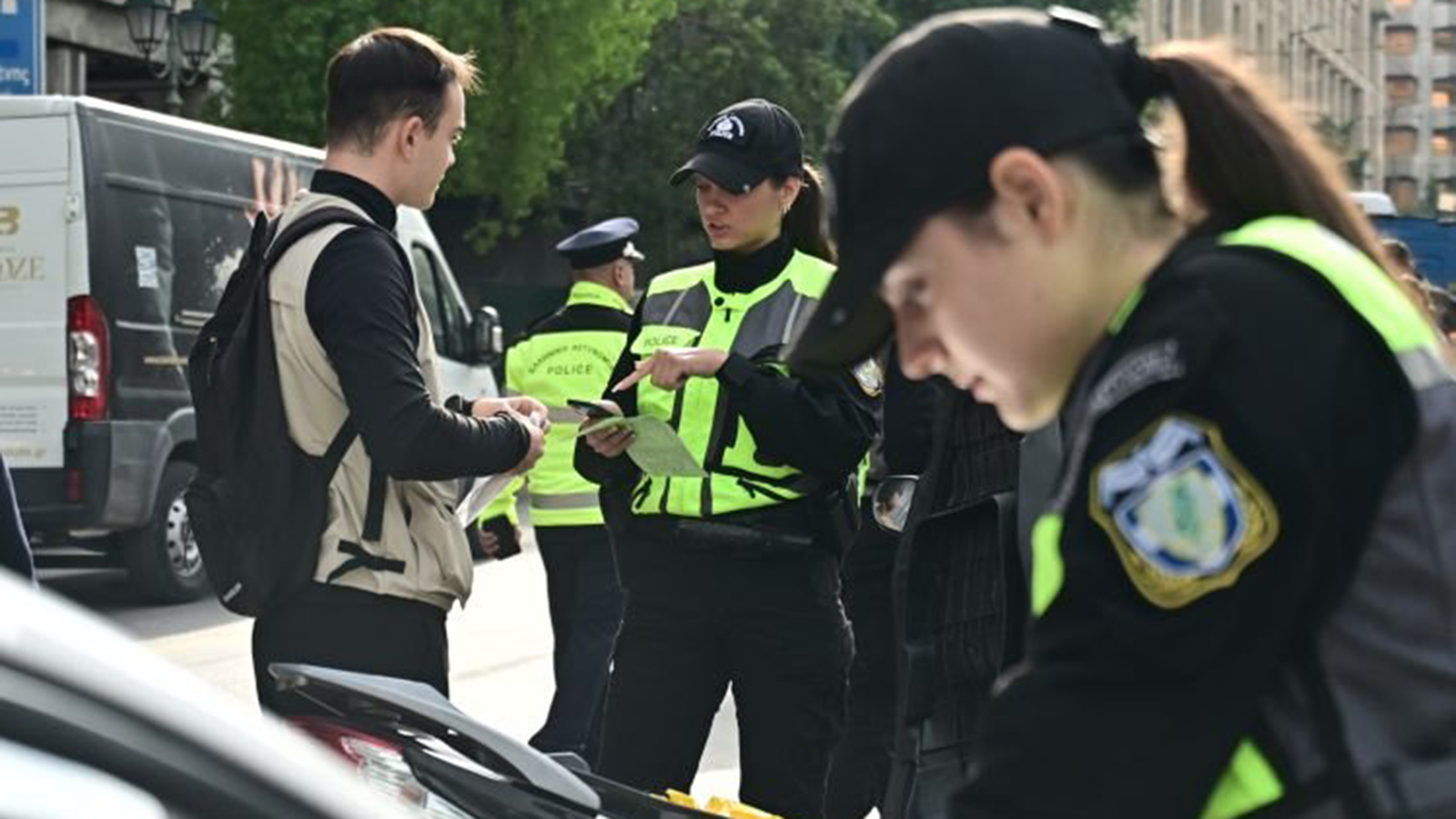 Περισσότεροι από 800 έλεγχοι σε μια εβδομάδα στη Θεσσαλία για μη χρήση κράνους – Διαπιστώθηκαν 65 παραβάσεις