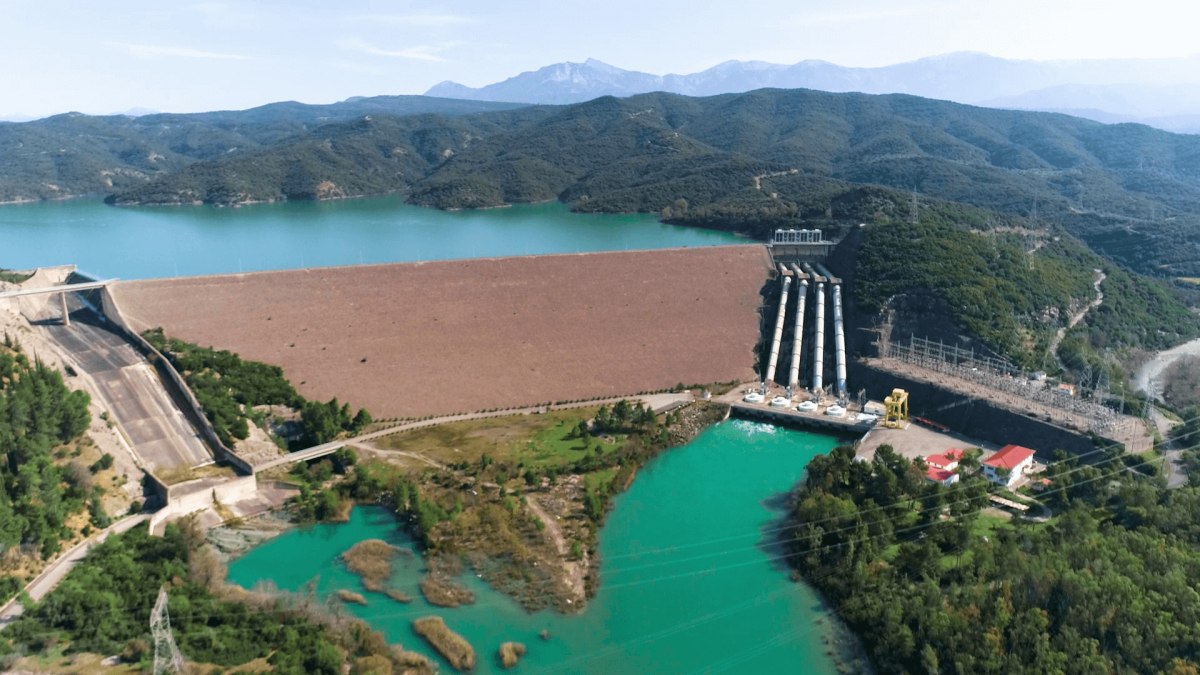 Ήχησε το 112 στην Αιτωλοακαρνανία – Υπερχείλισε το φράγμα του Στράτου στον Αχελώο