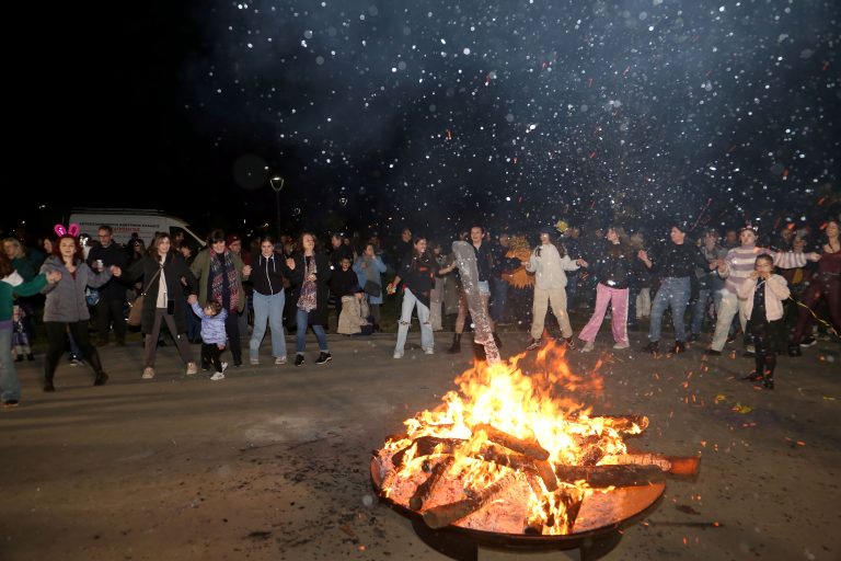 Λάρισα: Μπουλούκια γλέντι και φωτιές το Σάββατο