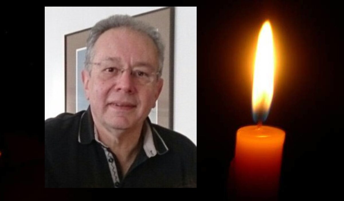 Ο πρόεδρος του ΙΣΛ Κ. Γιαννακόπουλος αποχαιρετά τον γιατρό Γιάννη Ρεμπάκη