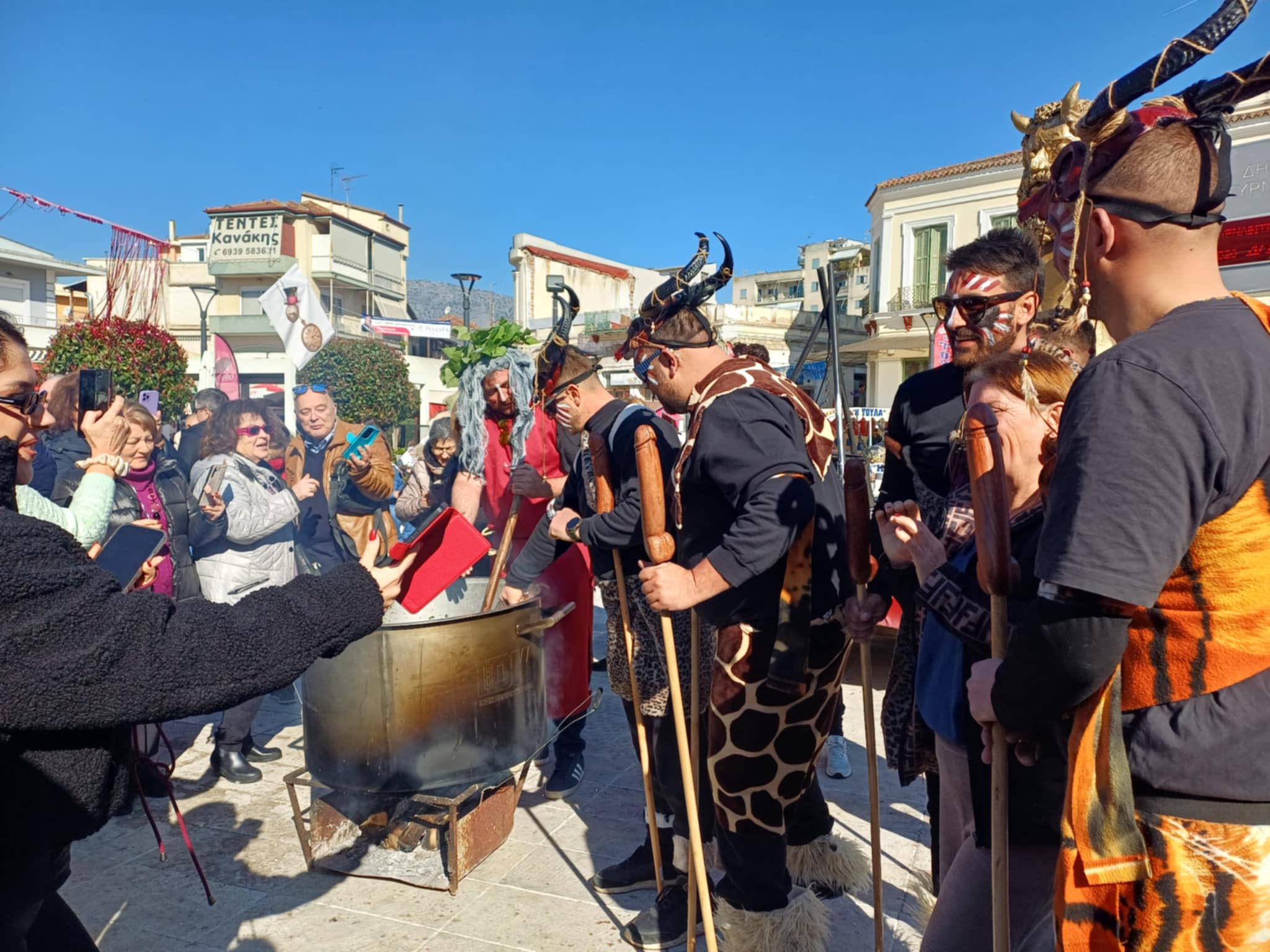 Πρε πρε πρε το «μπουρανί»!- εκατοντάδες επισκεπτες και ατέλειωτο κέφι στον Τύρναβο (ΦΩΤΟ+video)