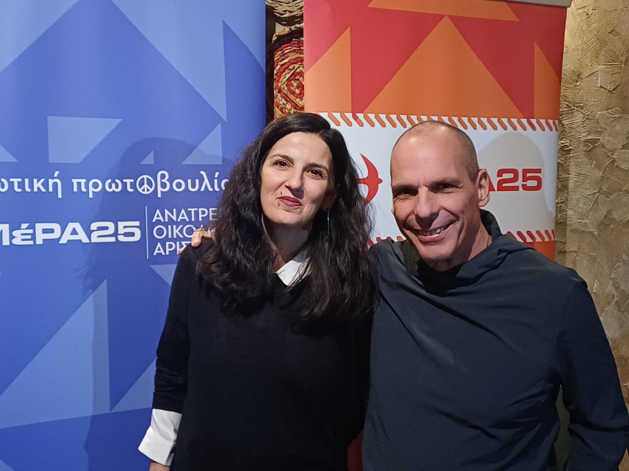 Στη Λάρισα ο Γιάνης Βαρουφάκης - Ανοιχτή συζήτηση χωρίς φίλτρα με πολίτες (ΦΩΤΟ)