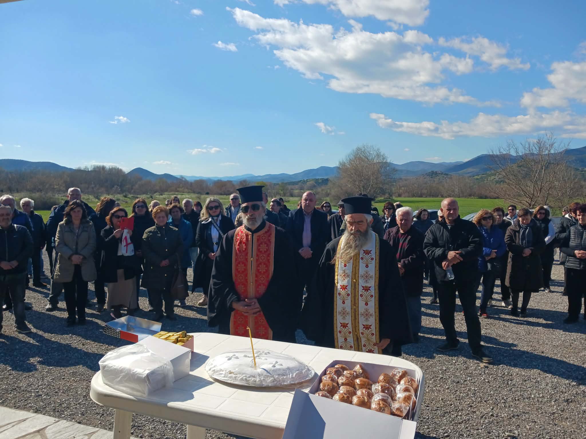 Επιμνημόσυνη δέηση στη μνήμη των θυμάτων στα Τέμπη (ΦΩΤΟ)