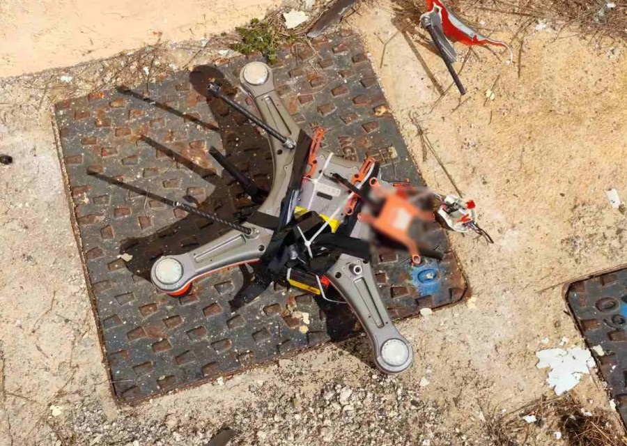 ΕΛΑΣ: Επιχείρησαν να περάσουν με drones απαγορευμένα αντικείμενα στις φυλακές Δράμας και Λάρισας