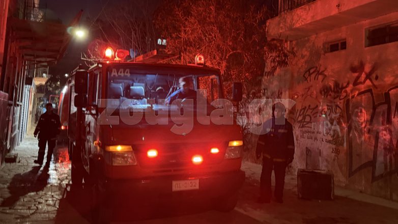 Τραγωδία στο Μεταξουργείο: Καμένη σορός γυναίκας μετά από φωτιά σε κτίριο