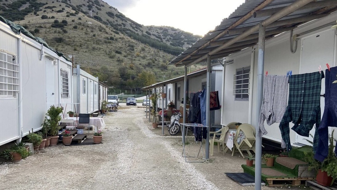 Σεισμόπληκτοι στο Δαμάσι: Πέντε χρόνια, αναμονής, γραφειοκρατίας και με κλήσεις από τον Εισαγγελέα