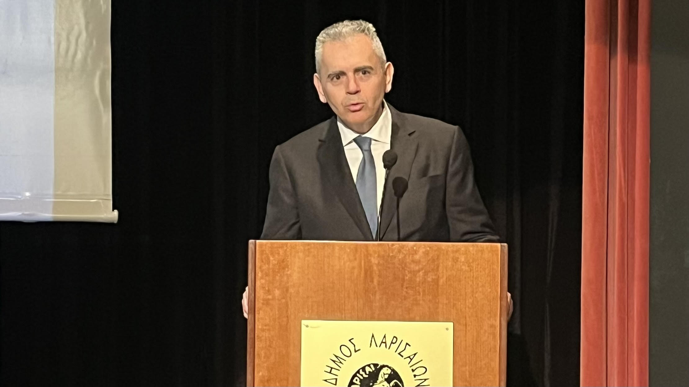 Χαρακόπουλος: Ηρωίδες οι γυναίκες στο Ιράν που βγάζουν τη μαντίλα