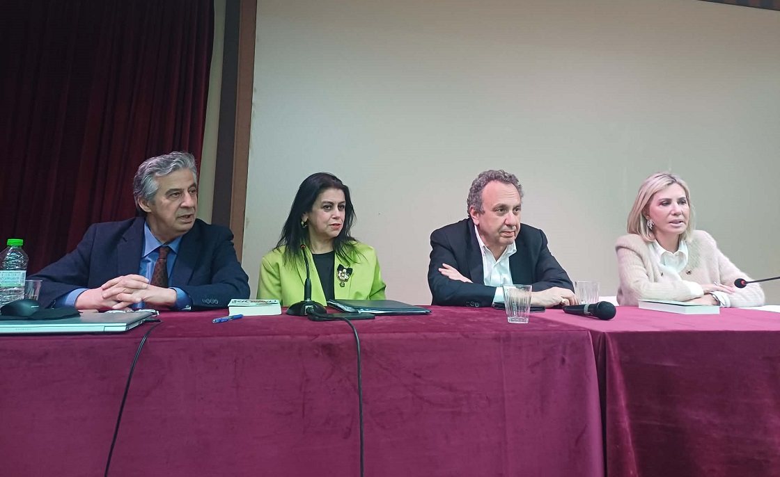 Παρουσιάστηκε το βιβλίο του Χρήστου Χωμενίδη “Πανδώρα” στη Λάρισα