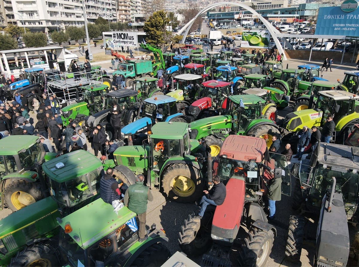 «Απόβαση» με τρακτέρ κάνουν οι αγρότες στην Agrotica:«Σαν να κάνεις γλέντι σε σπίτι που έχει κηδεία»